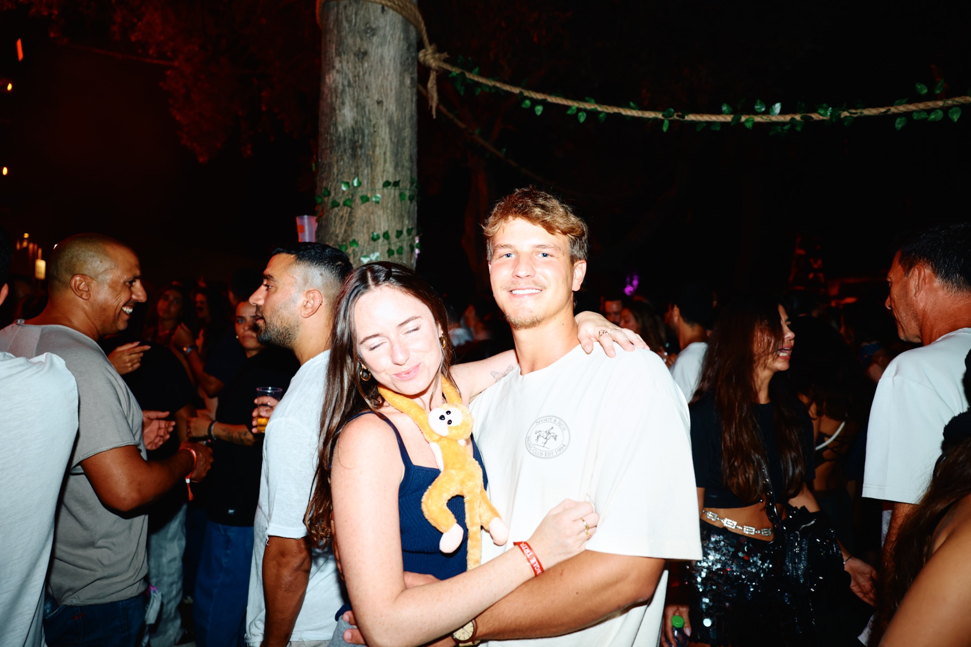 MESS JUNGLE TRIP — 01