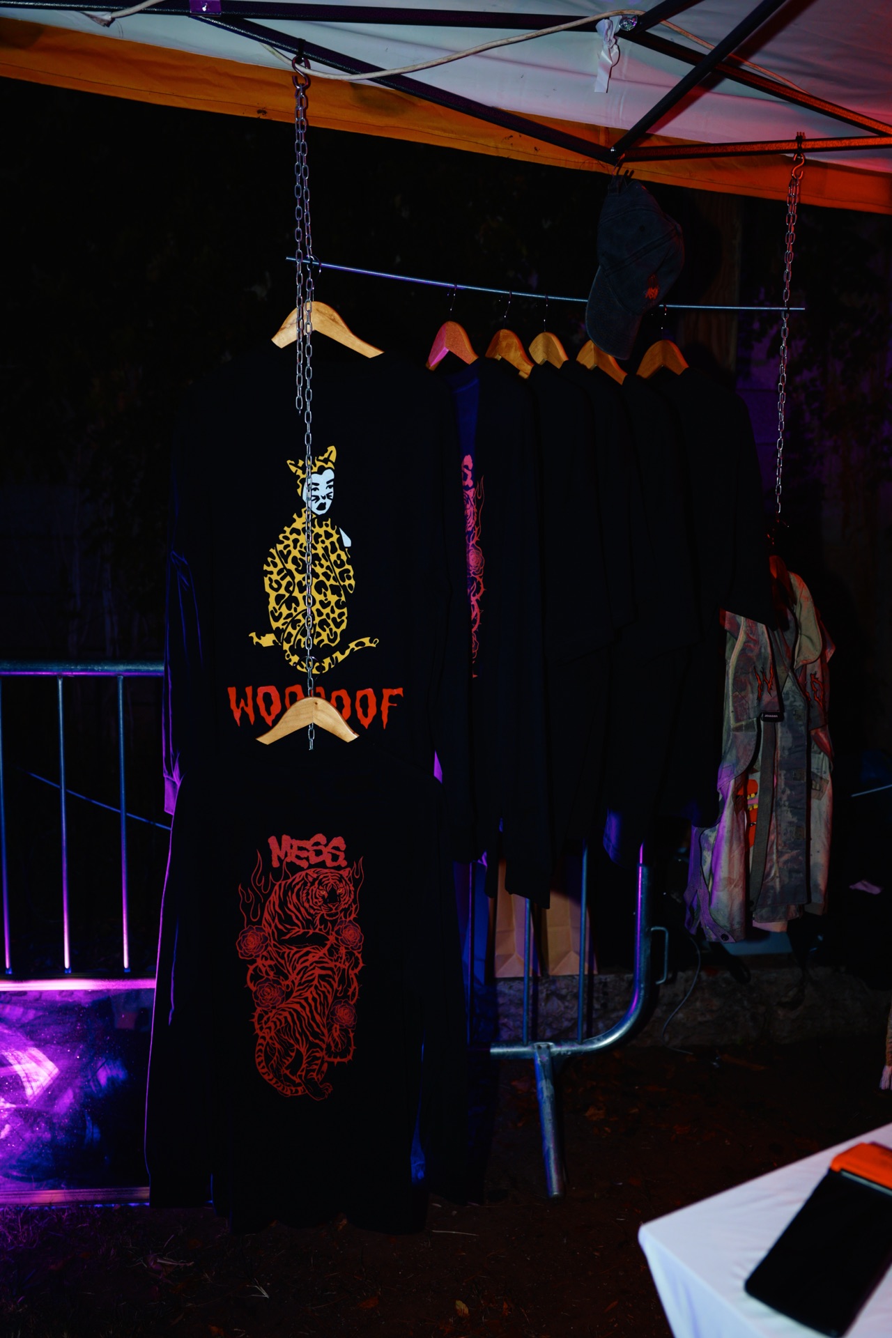 MESS JUNGLE TRIP — 06