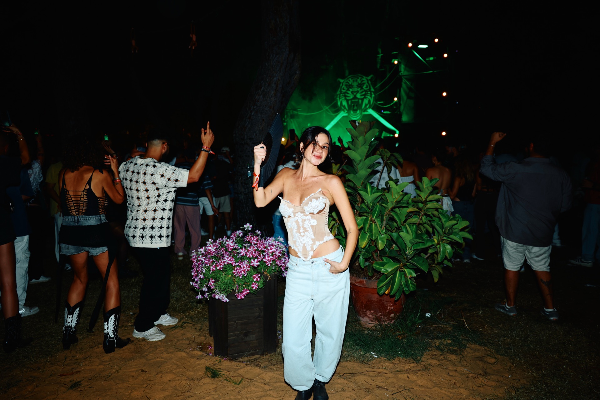 MESS JUNGLE TRIP — 66