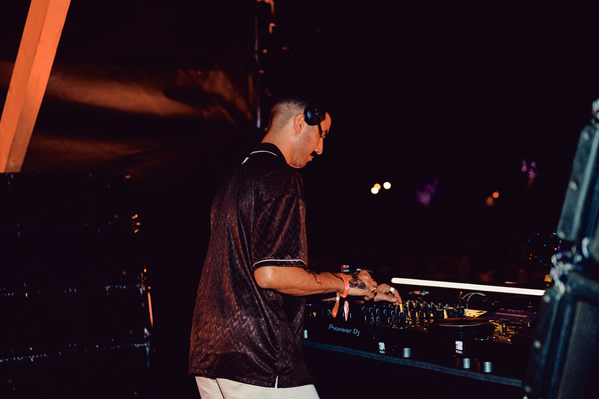 MESS JUNGLE TRIP — 84