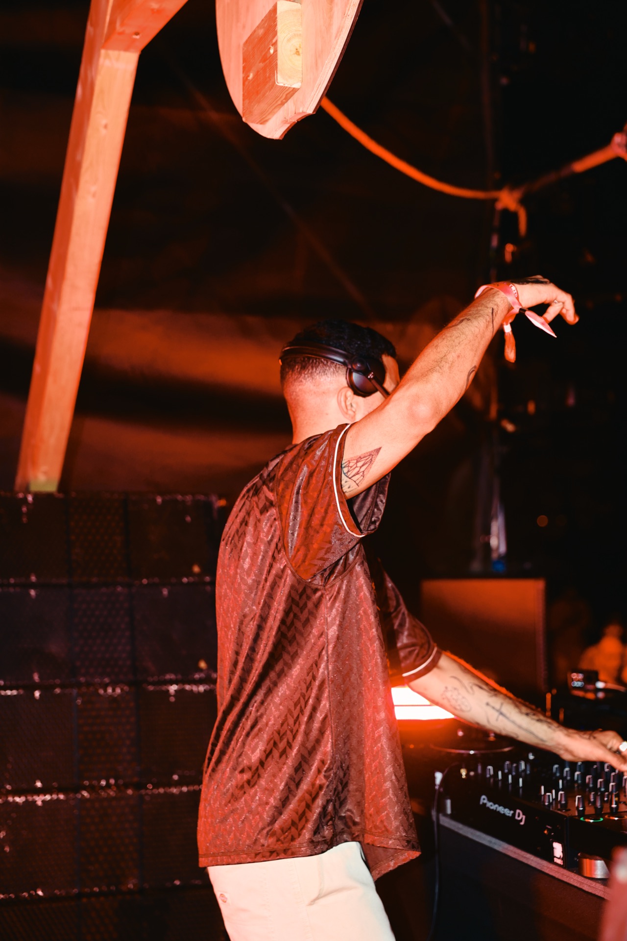 MESS JUNGLE TRIP — 86