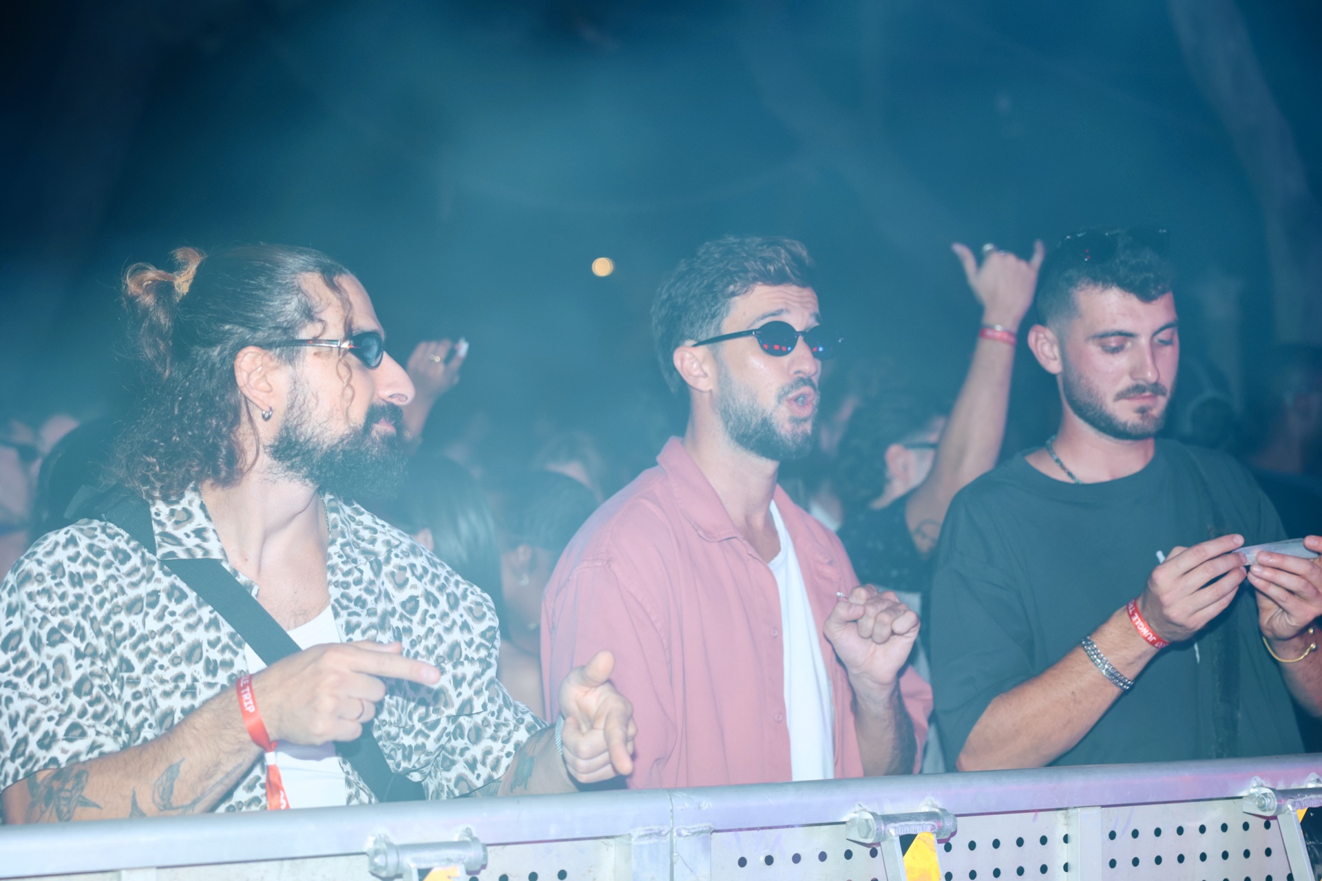 MESS JUNGLE TRIP — 103