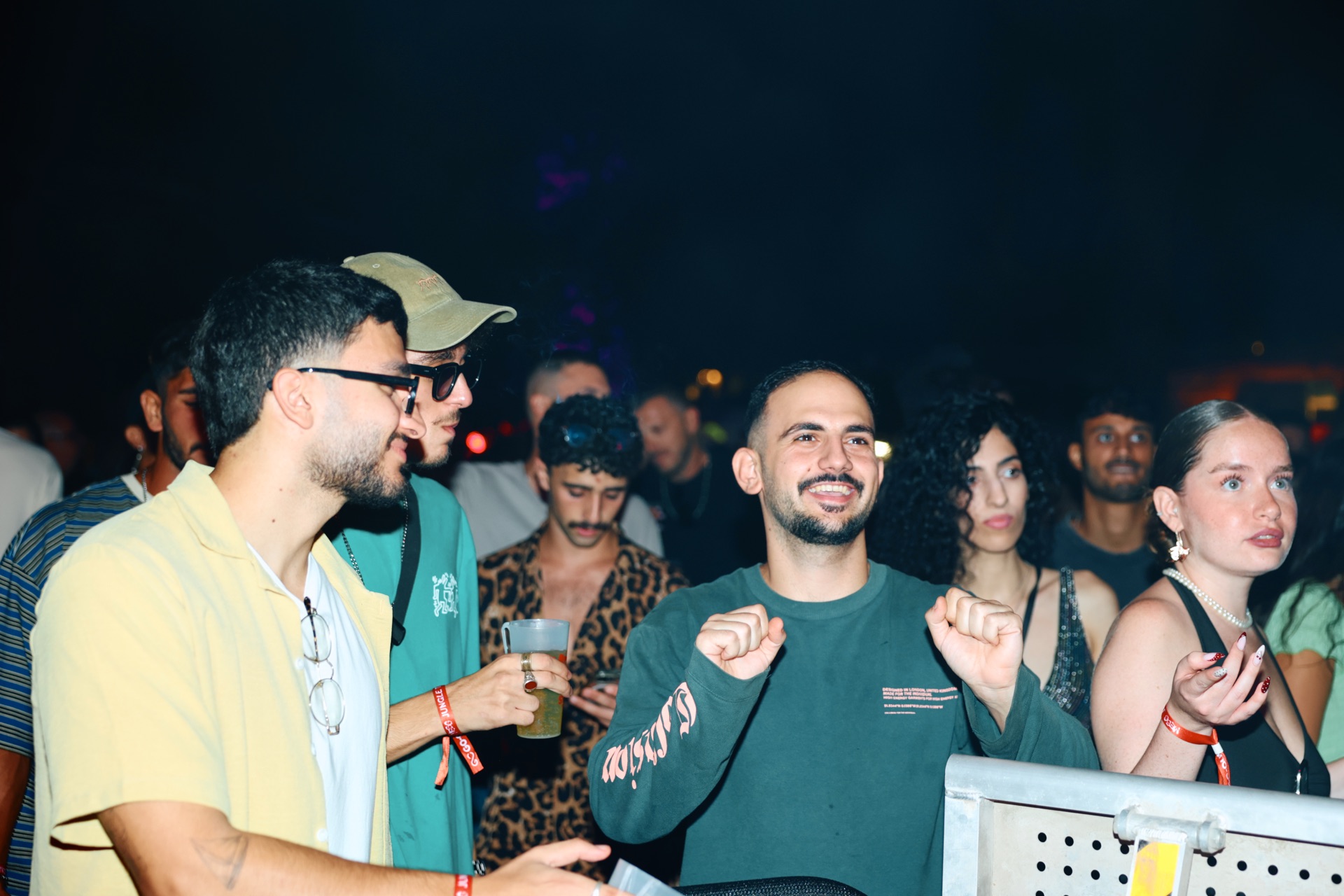 MESS JUNGLE TRIP — 104