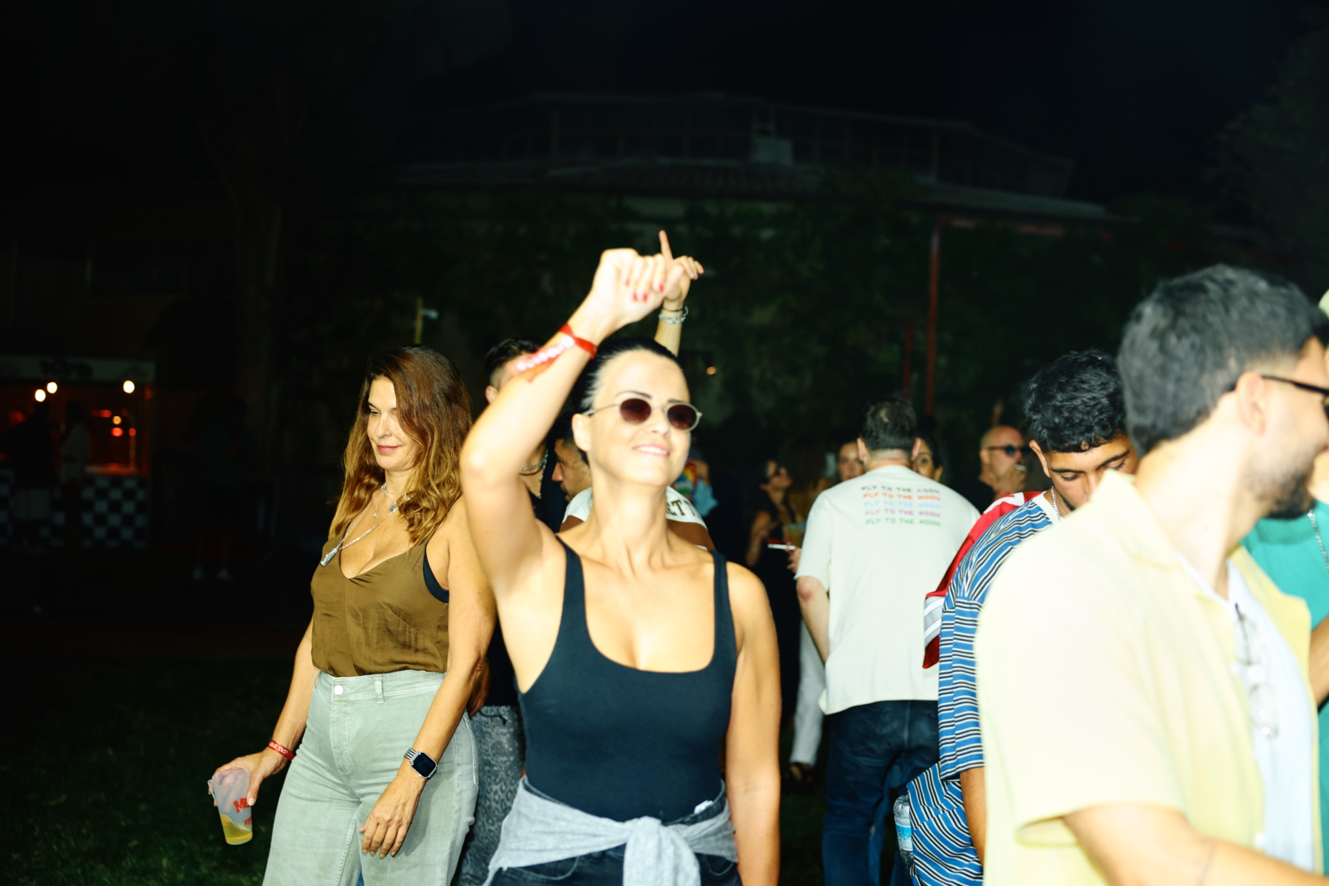 MESS JUNGLE TRIP — 105