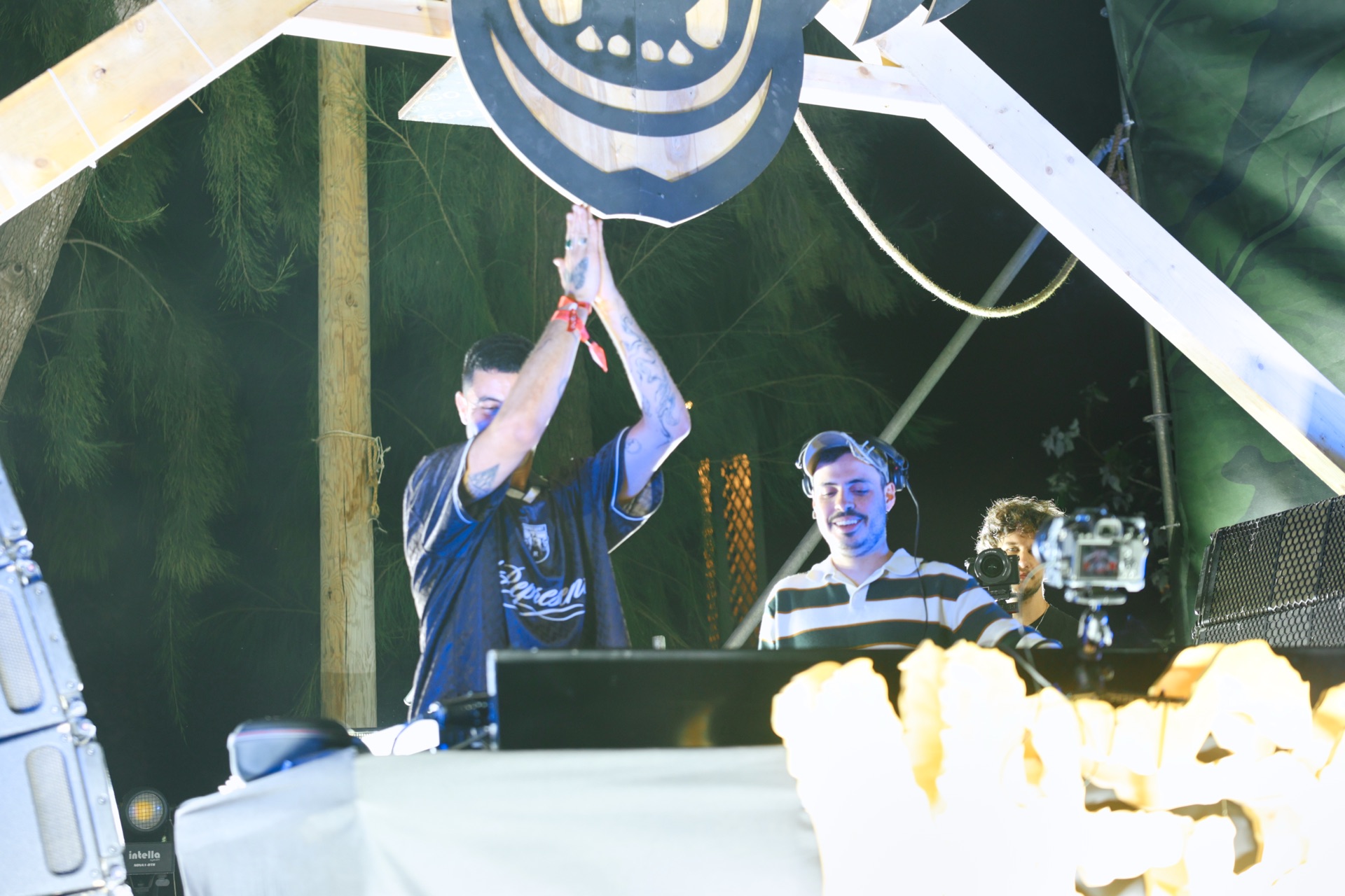 MESS JUNGLE TRIP — 144