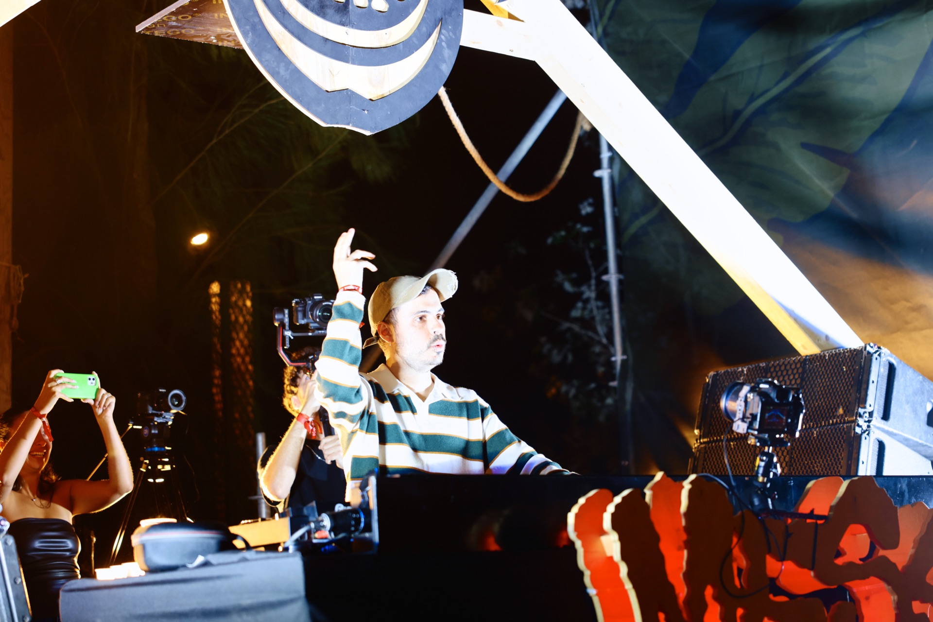 MESS JUNGLE TRIP — 159