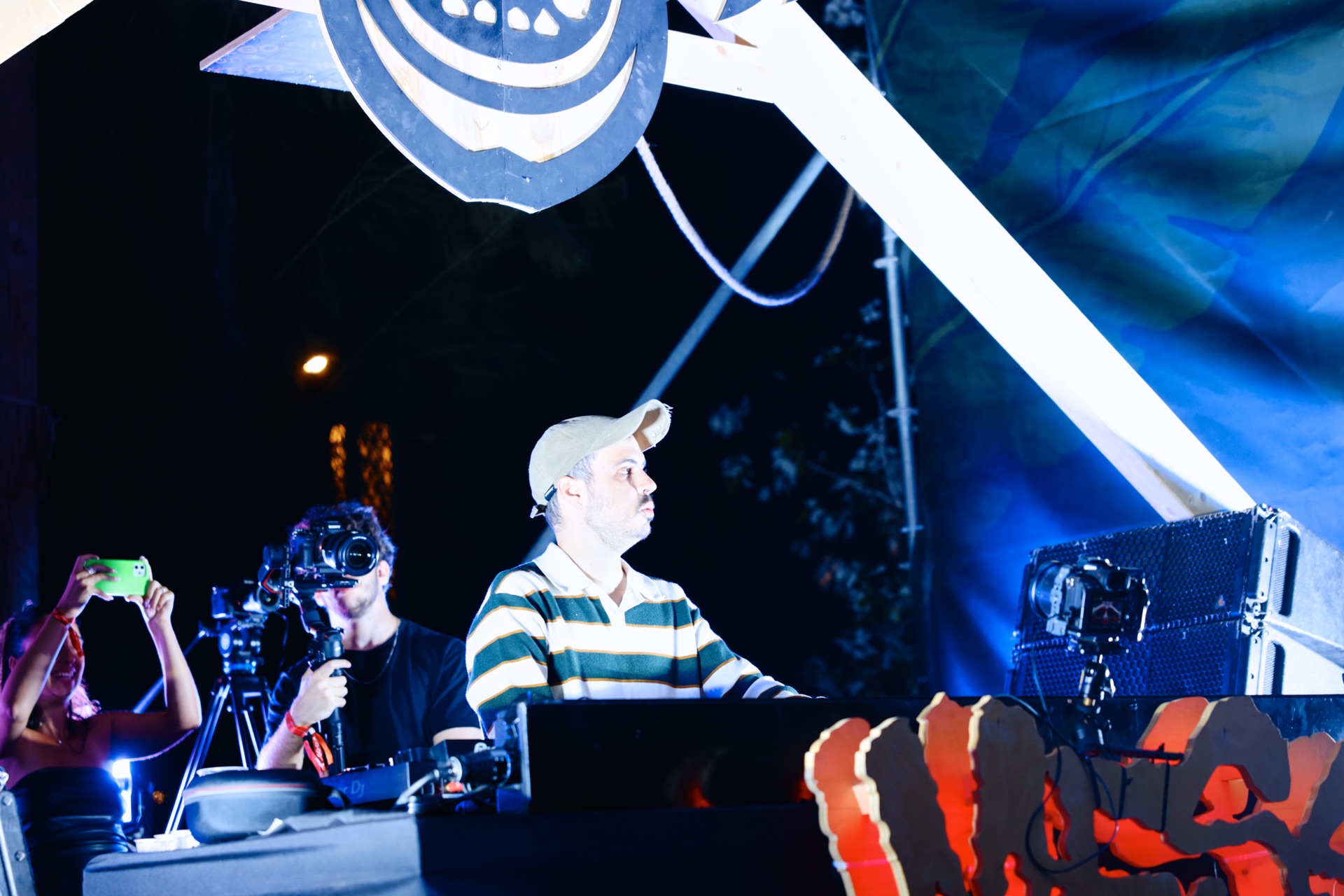 MESS JUNGLE TRIP — 163