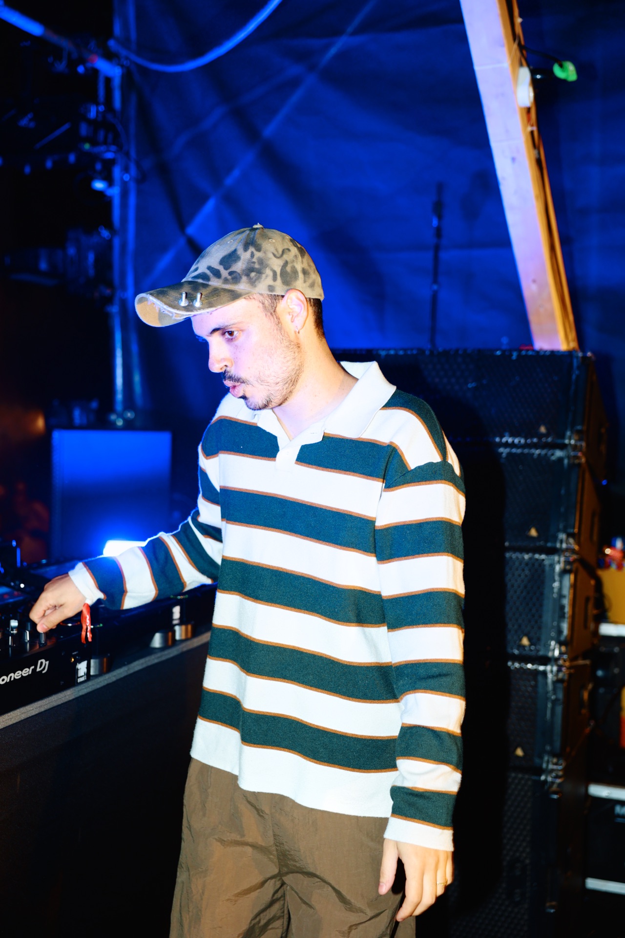 MESS JUNGLE TRIP — 192