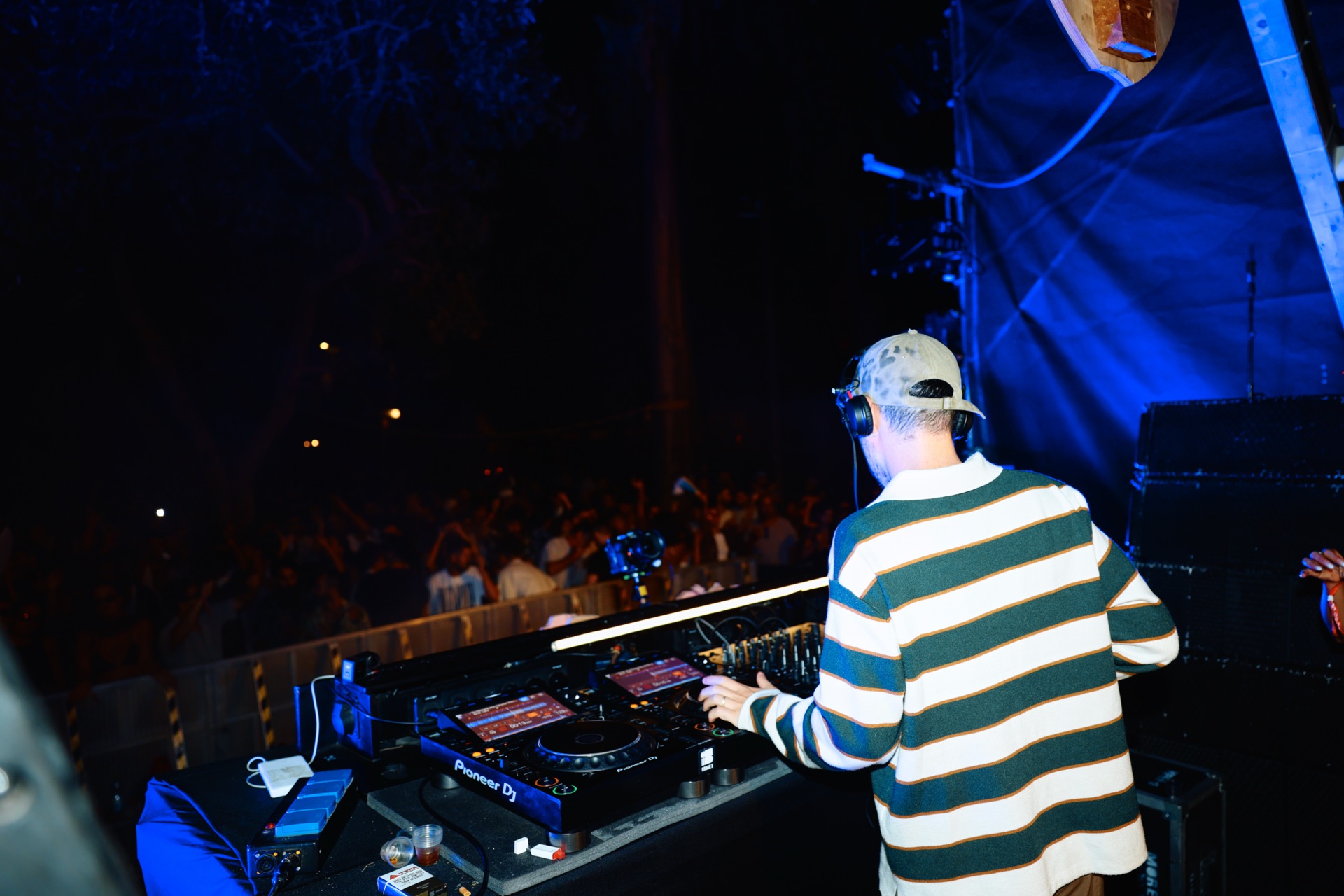 MESS JUNGLE TRIP — 193