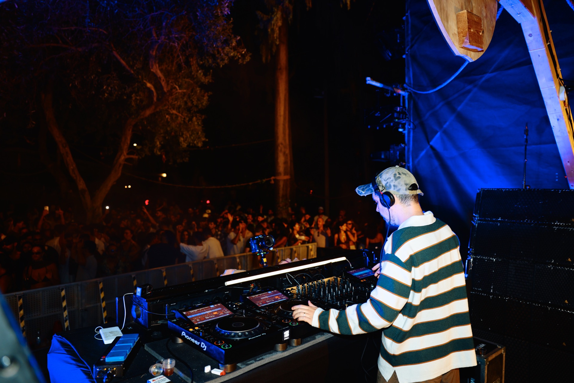 MESS JUNGLE TRIP — 197