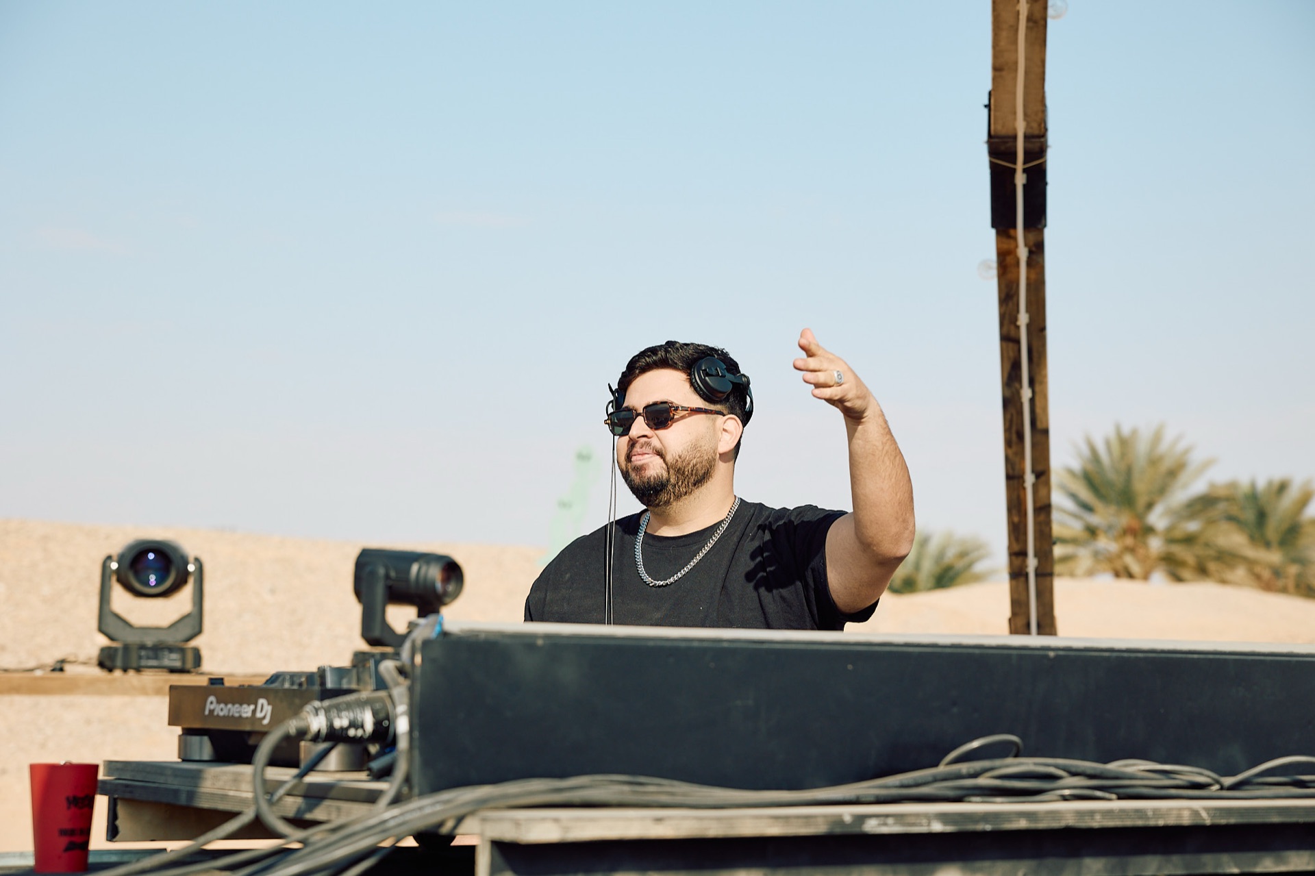 MESS PLANET — 1005