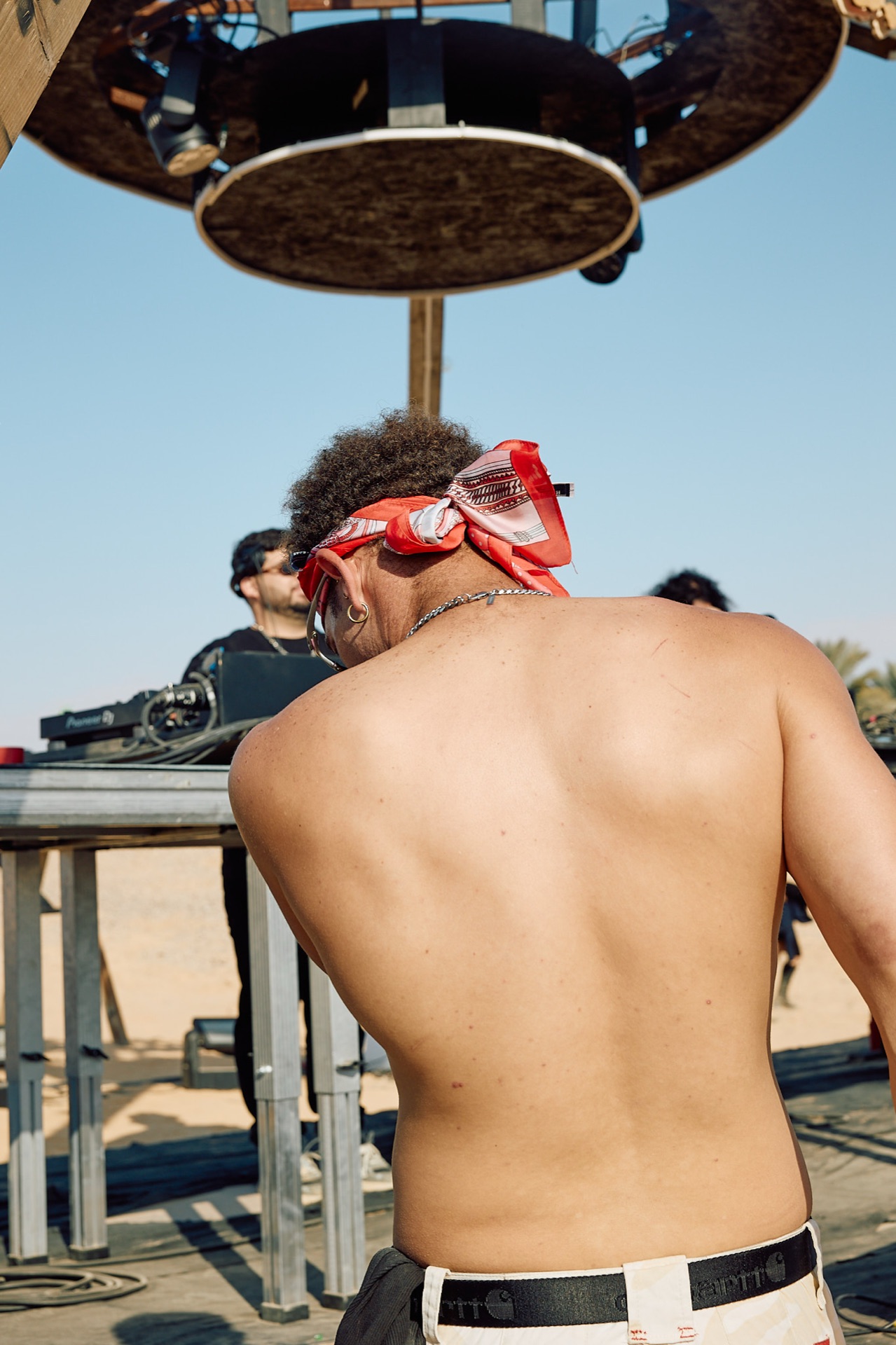 MESS PLANET — 1007