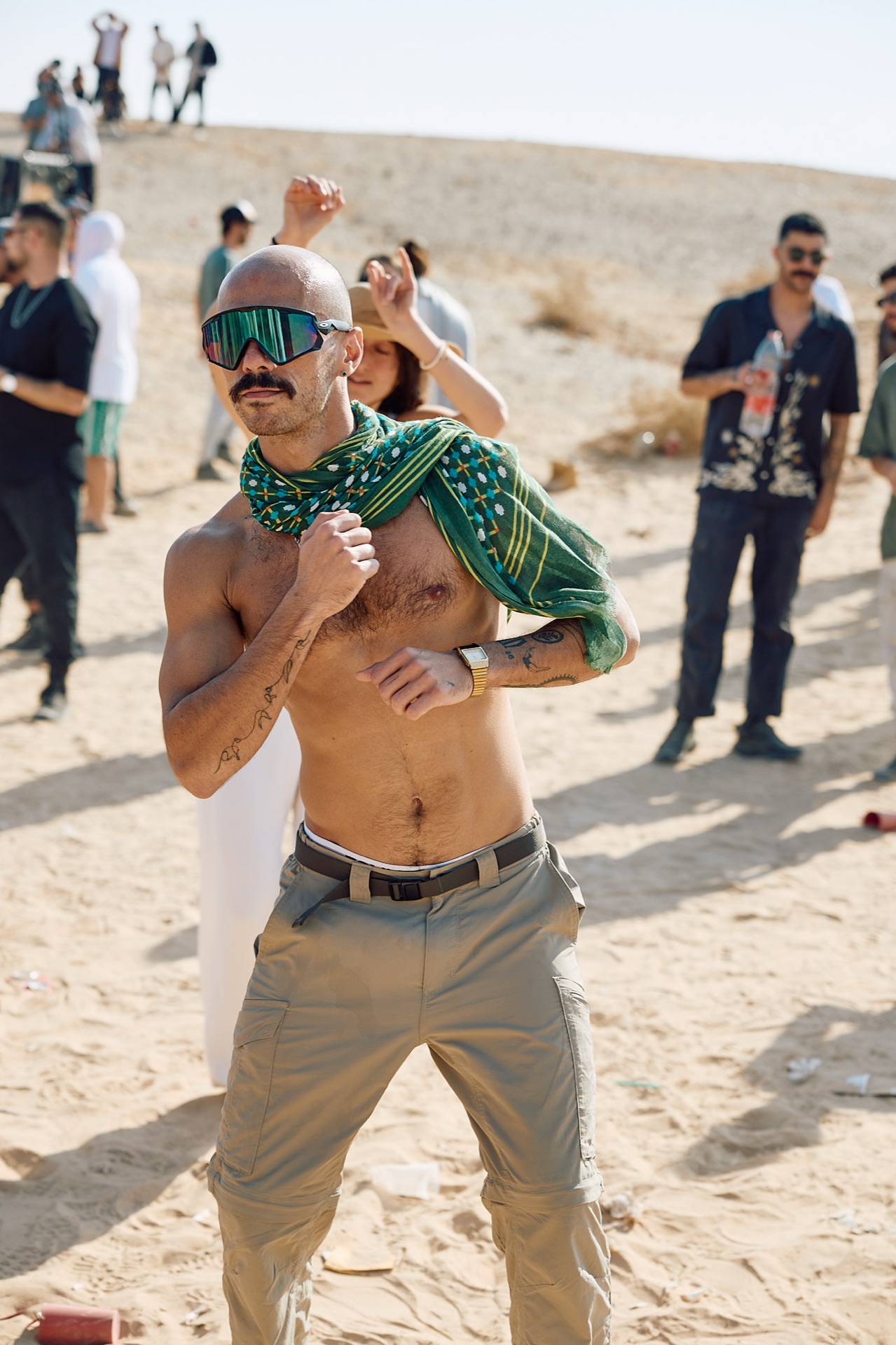 MESS PLANET — 1028