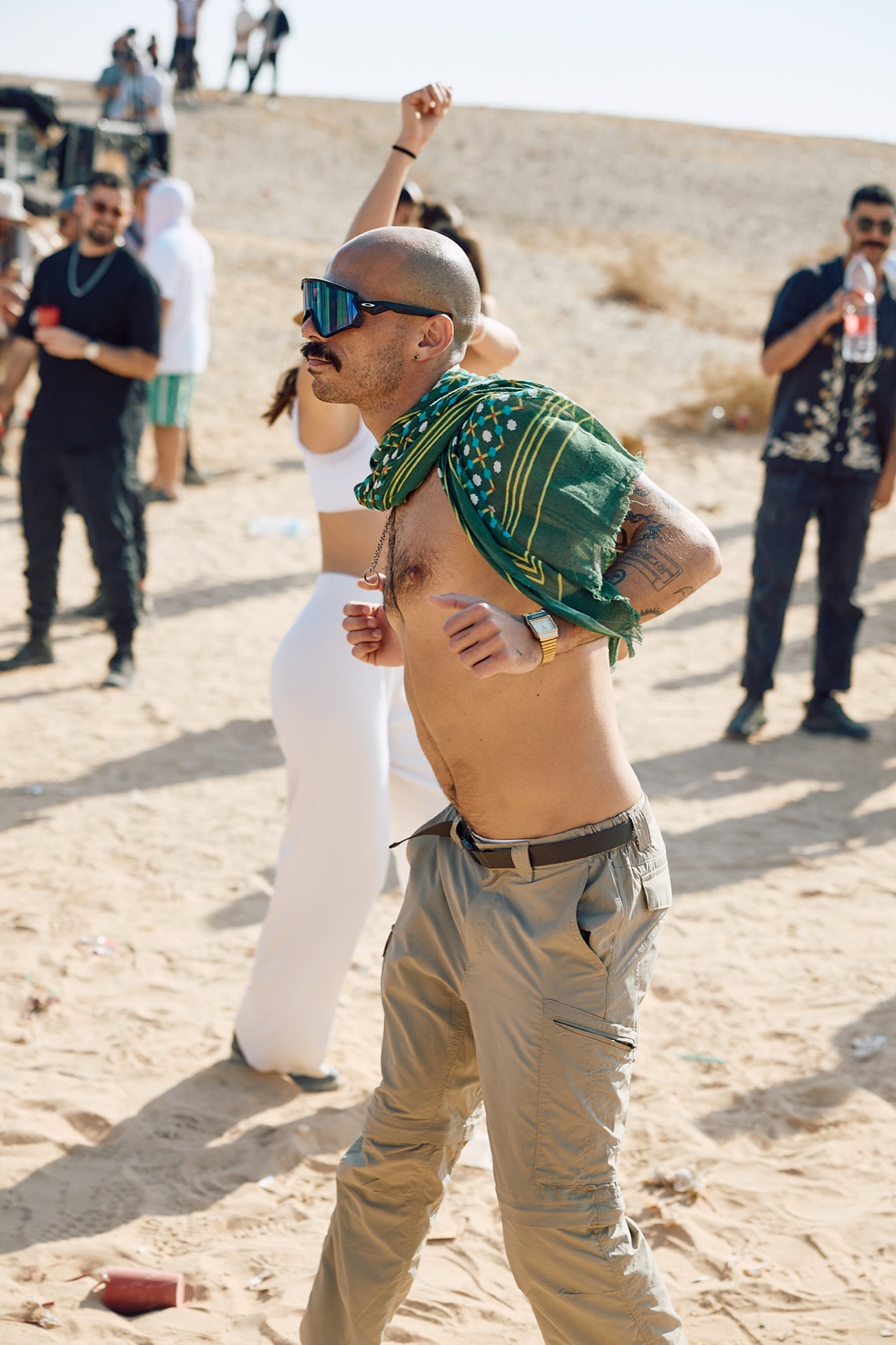 MESS PLANET — 1029